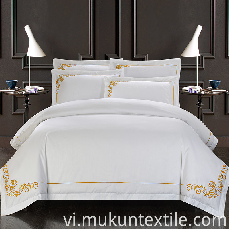 Hotel Bedding Set 4 Jpg